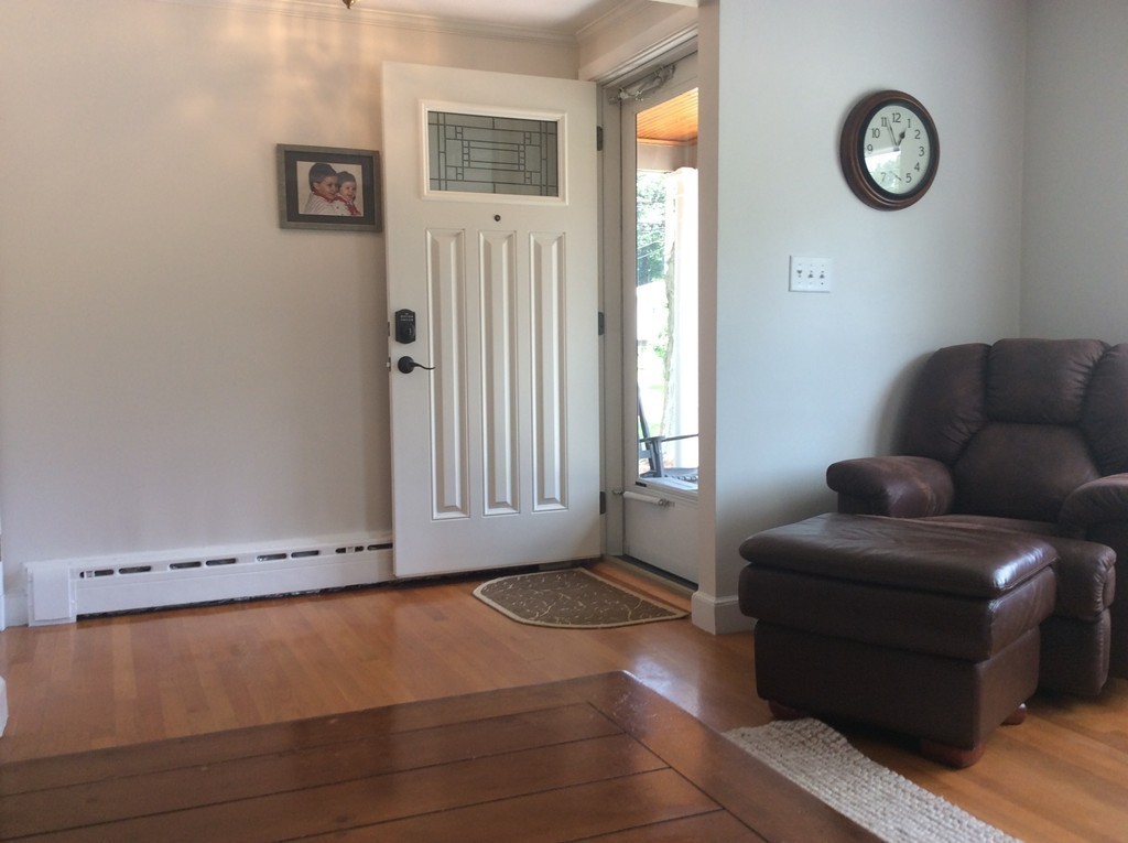 8 Ellen Road Stoneham, MA 02180 - Photo 4 of 28 Gallery Image 4