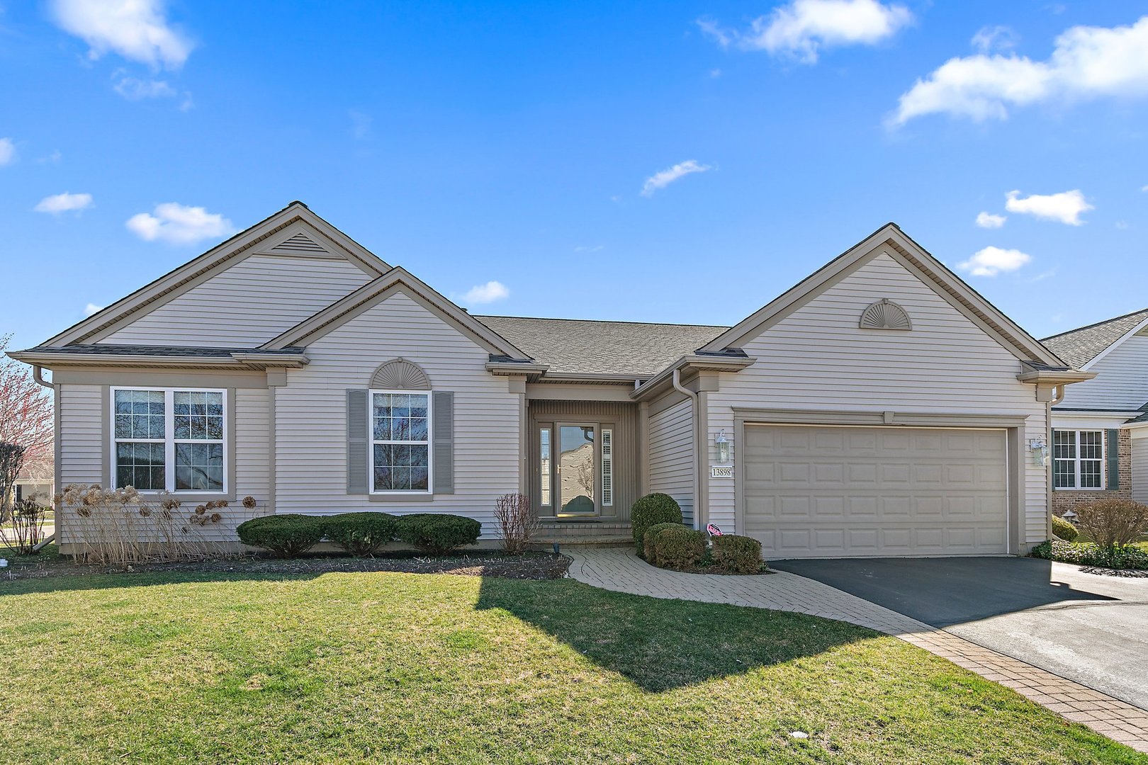 13898 Westmore Road Huntley, IL 60142 - Photo 1 of 23 Gallery Image 1