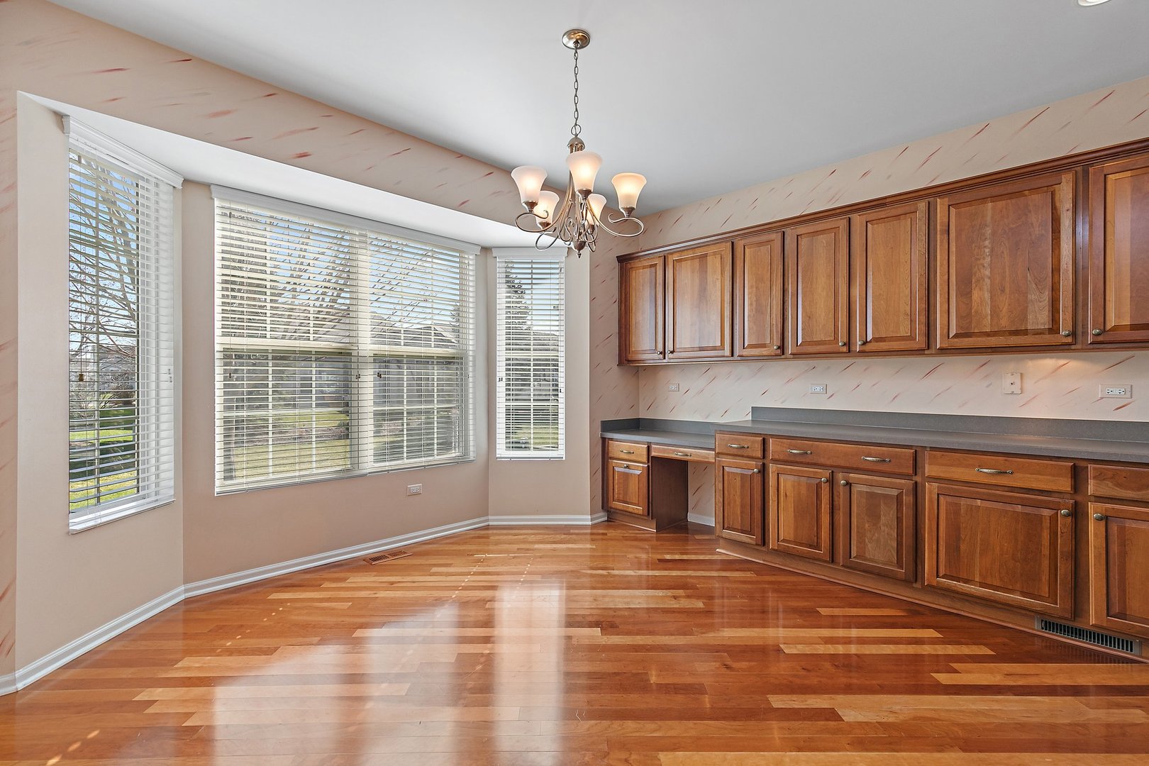13898 Westmore Road Huntley, IL 60142 - Photo 11 of 23 Gallery Image 11