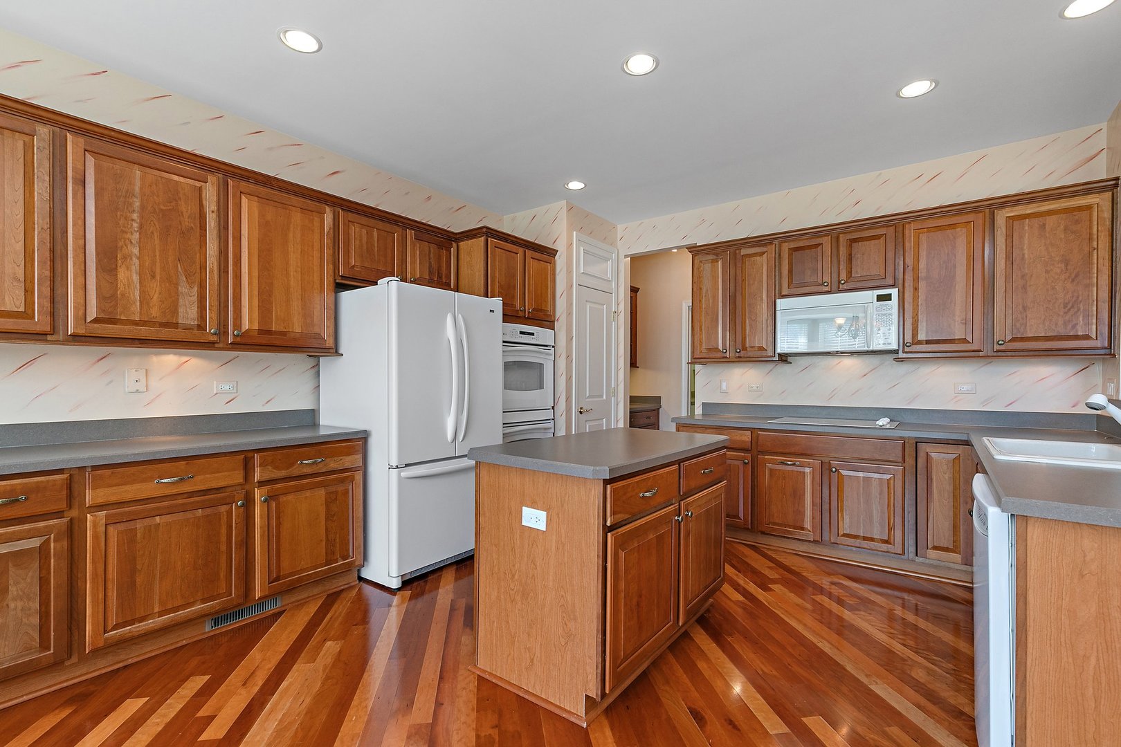 13898 Westmore Road Huntley, IL 60142 - Photo 12 of 23 Gallery Image 12