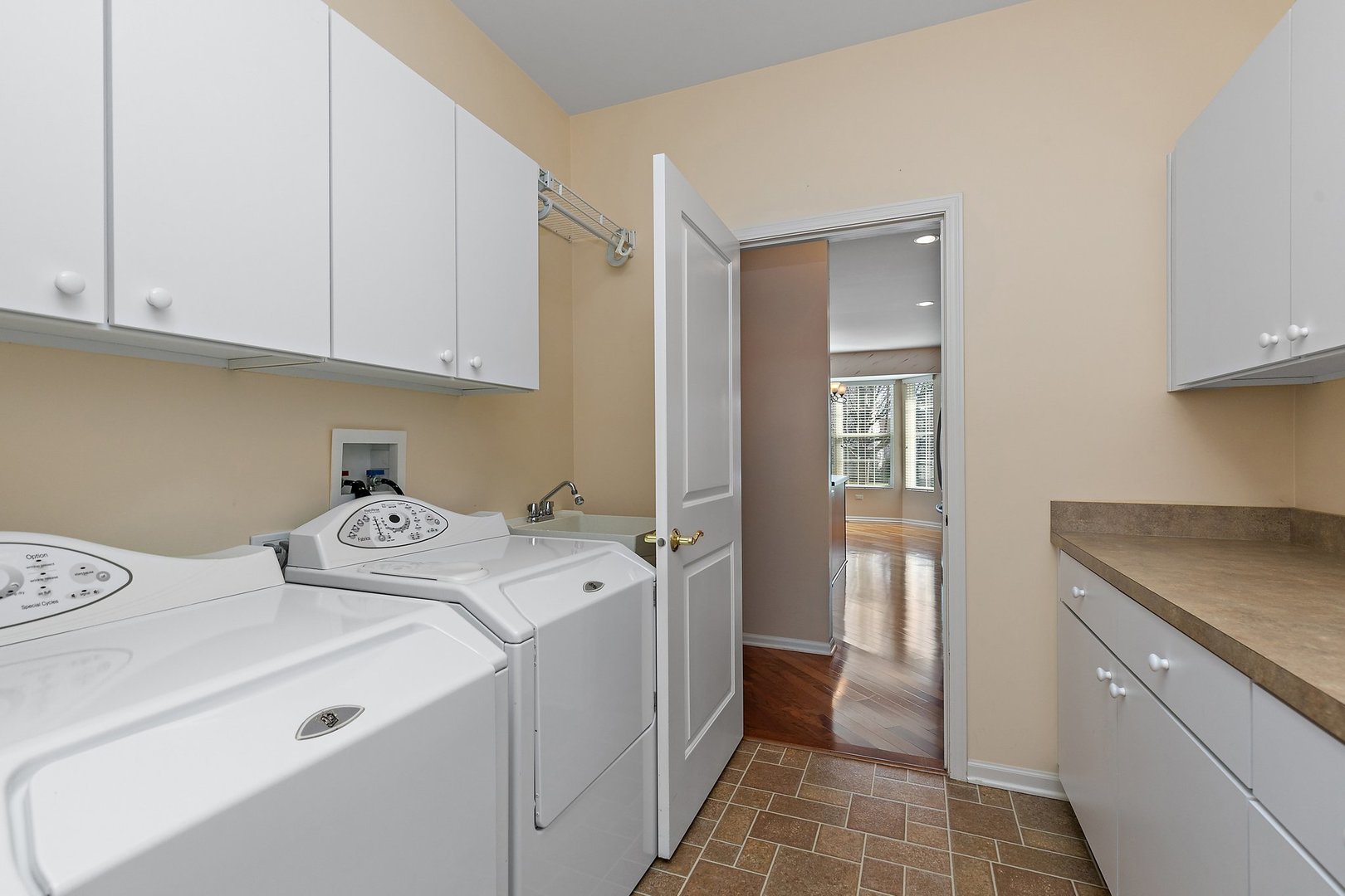 13898 Westmore Road Huntley, IL 60142 - Photo 15 of 23 Gallery Image 15
