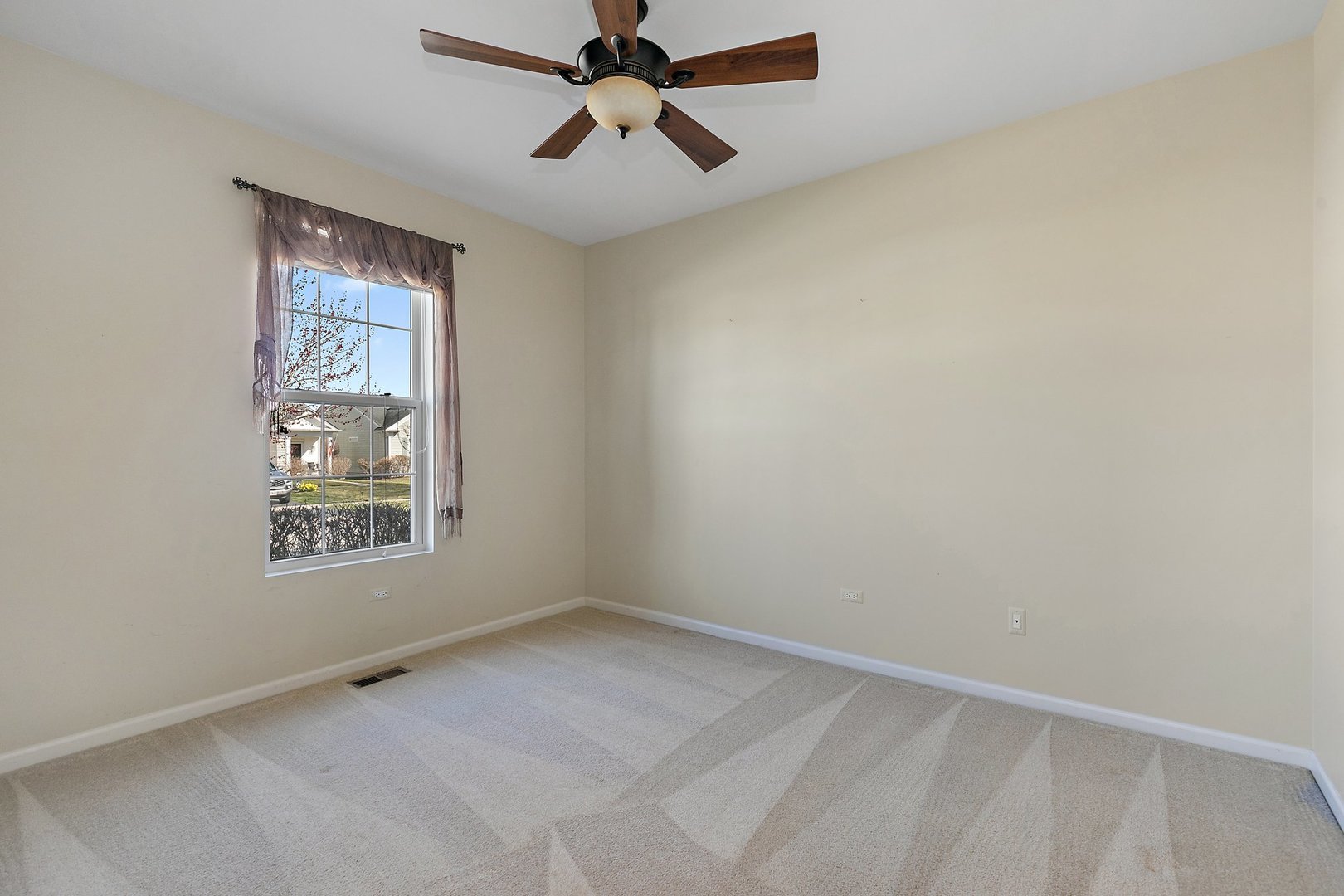 13898 Westmore Road Huntley, IL 60142 - Photo 19 of 23 Gallery Image 19