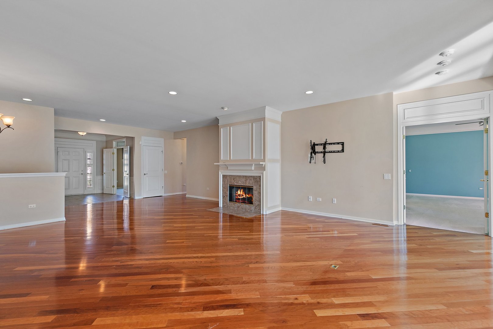 13898 Westmore Road Huntley, IL 60142 - Photo 8 of 23 Gallery Image 8