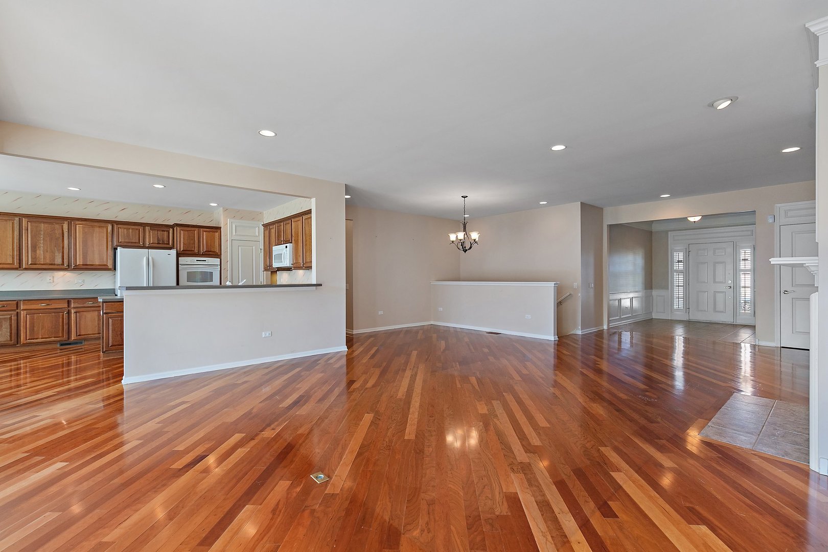 13898 Westmore Road Huntley, IL 60142 - Photo 9 of 23 Gallery Image 9
