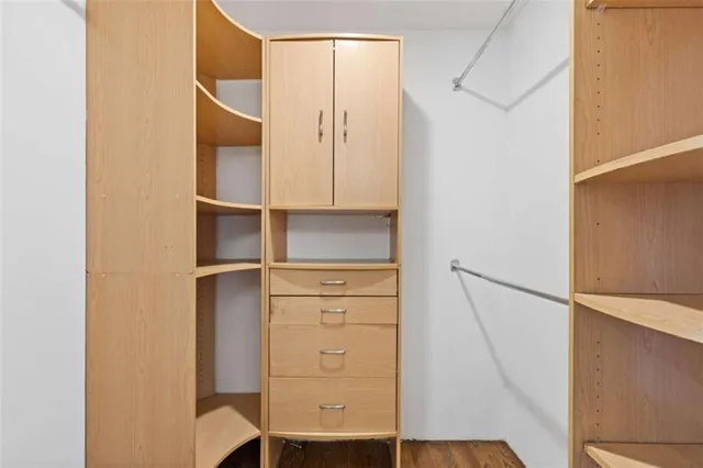 $299,000 | 3235 Roswell Road, Unit 818, Atlanta, GA 30305