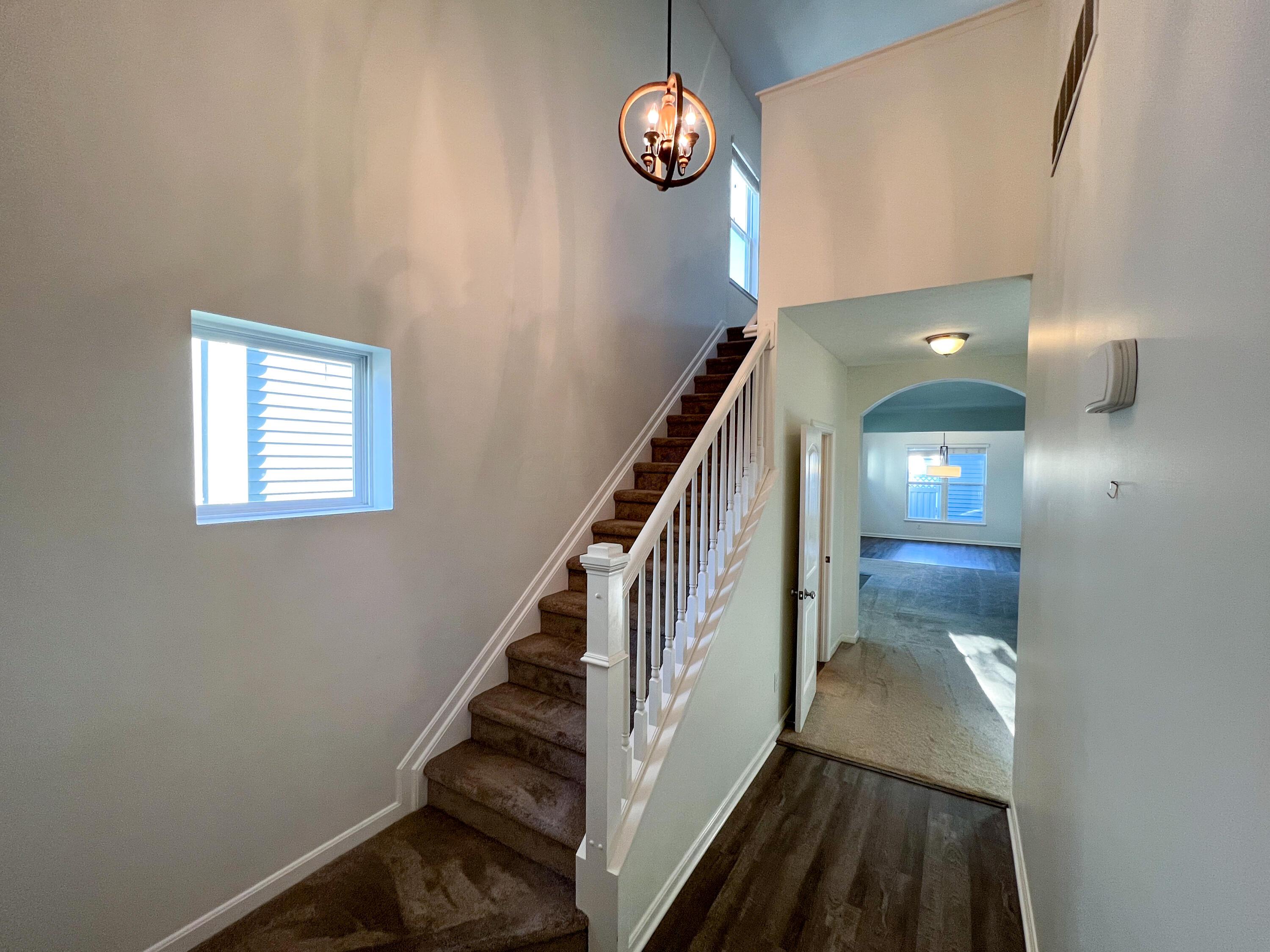 5633 Lantos Road Dublin, OH 43016 - Photo 2 of 25 11