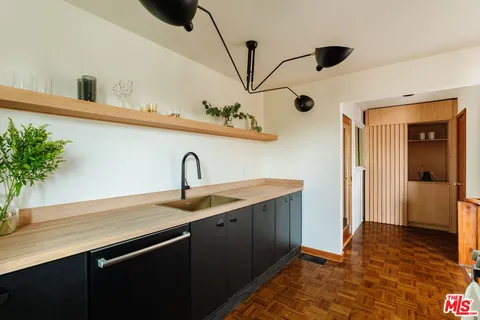 $945,000 | 221 Vista Cir Drive, Sierra Madre, CA 91024