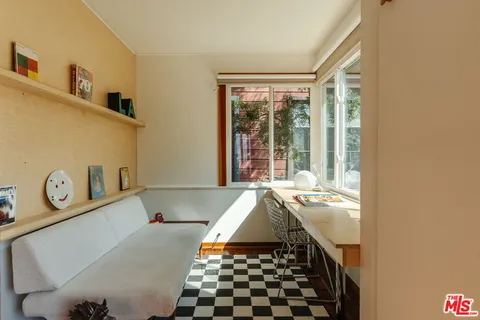 $945,000 | 221 Vista Cir Drive, Sierra Madre, CA 91024