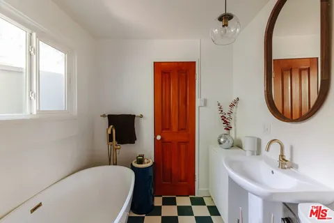 $945,000 | 221 Vista Cir Drive, Sierra Madre, CA 91024