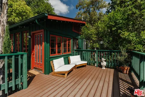 $945,000 | 221 Vista Cir Drive, Sierra Madre, CA 91024