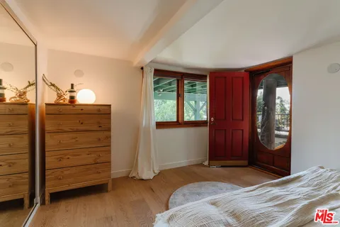 $945,000 | 221 Vista Cir Drive, Sierra Madre, CA 91024