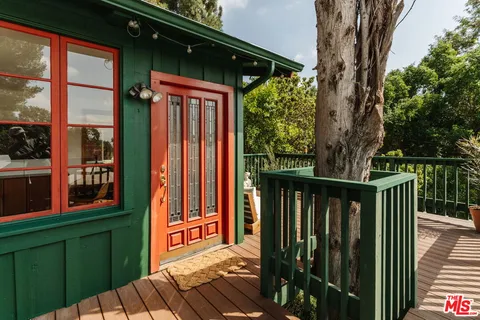 $945,000 | 221 Vista Cir Drive, Sierra Madre, CA 91024