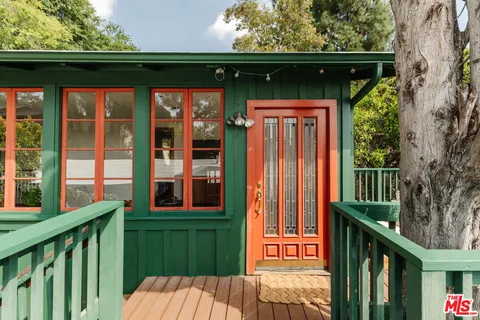 $945,000 | 221 Vista Cir Drive, Sierra Madre, CA 91024