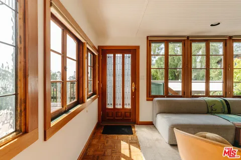 $945,000 | 221 Vista Cir Drive, Sierra Madre, CA 91024