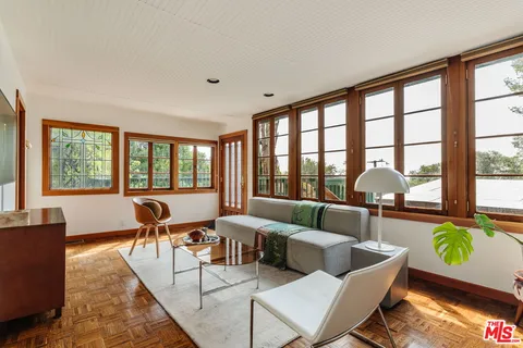 $945,000 | 221 Vista Cir Drive, Sierra Madre, CA 91024