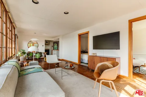 $945,000 | 221 Vista Cir Drive, Sierra Madre, CA 91024