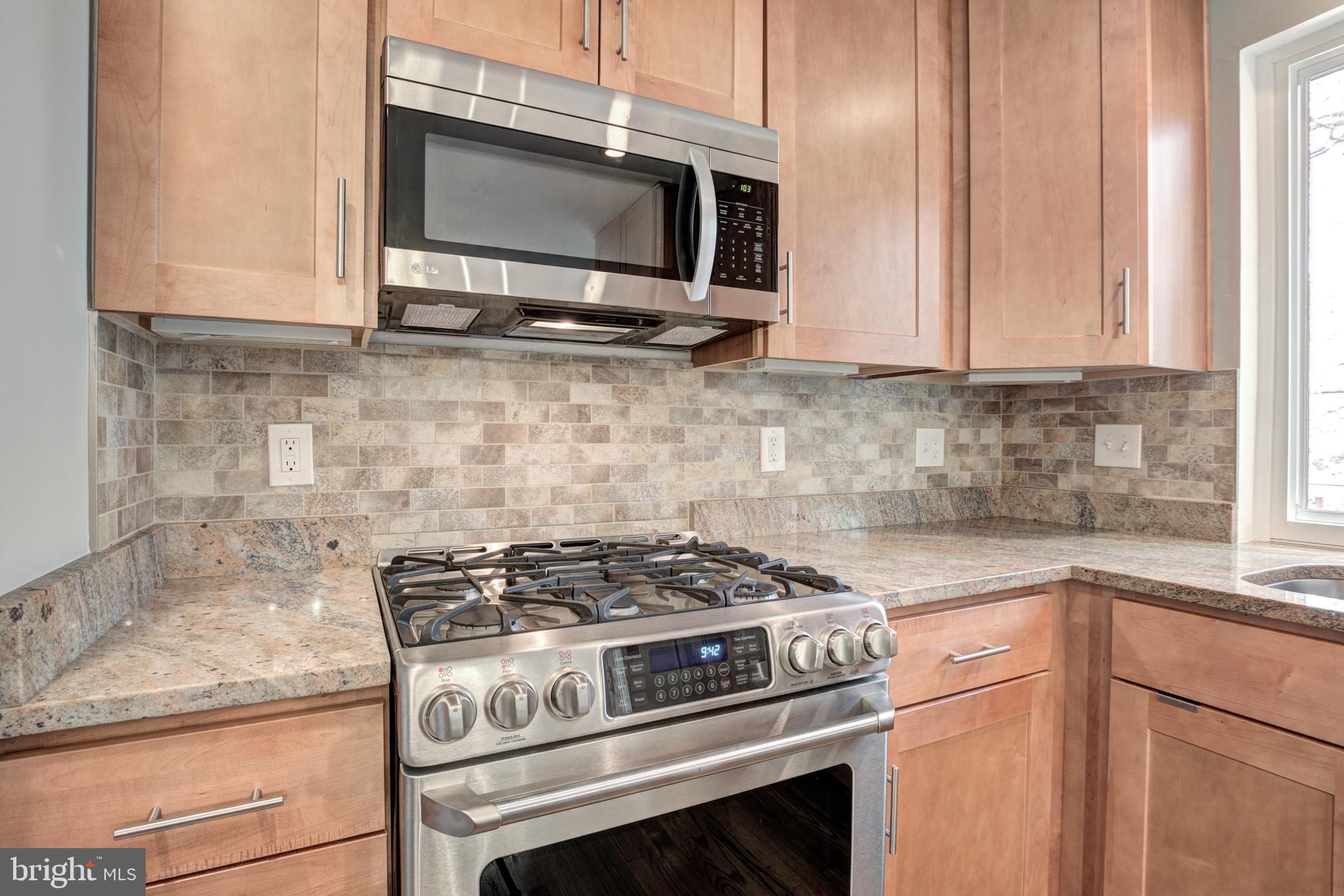 8941 Victoria Road Springfield, VA 22151 - Photo 11 of 46
