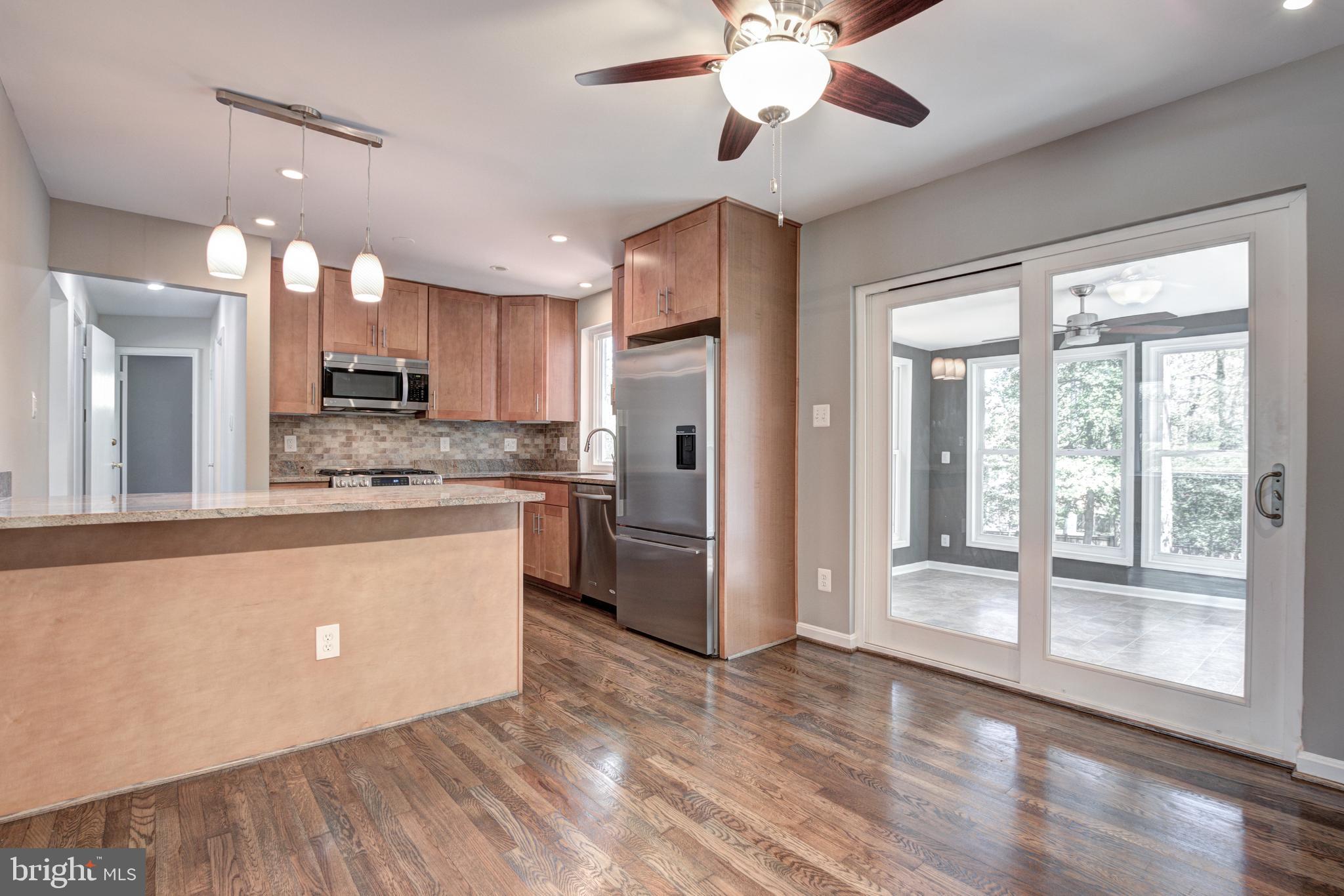 8941 Victoria Road Springfield, VA 22151 - Photo 3 of 46