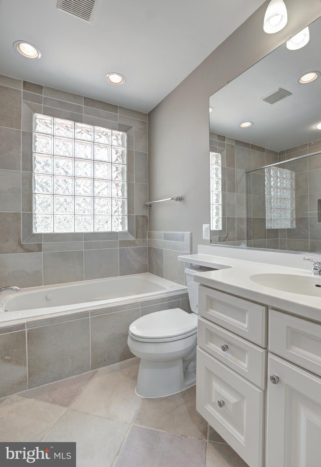 8941 Victoria Road Springfield, VA 22151 - Photo 22 of 46