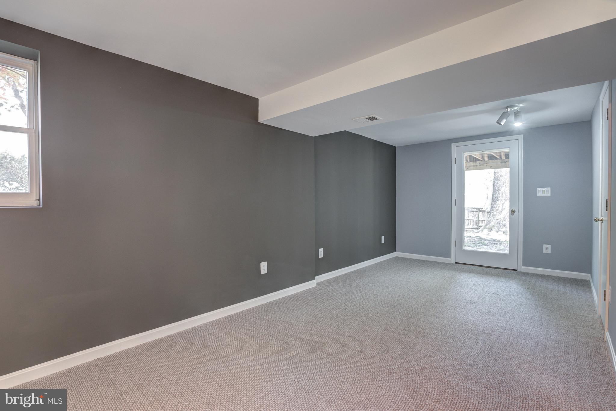 8941 Victoria Road Springfield, VA 22151 - Photo 24 of 46