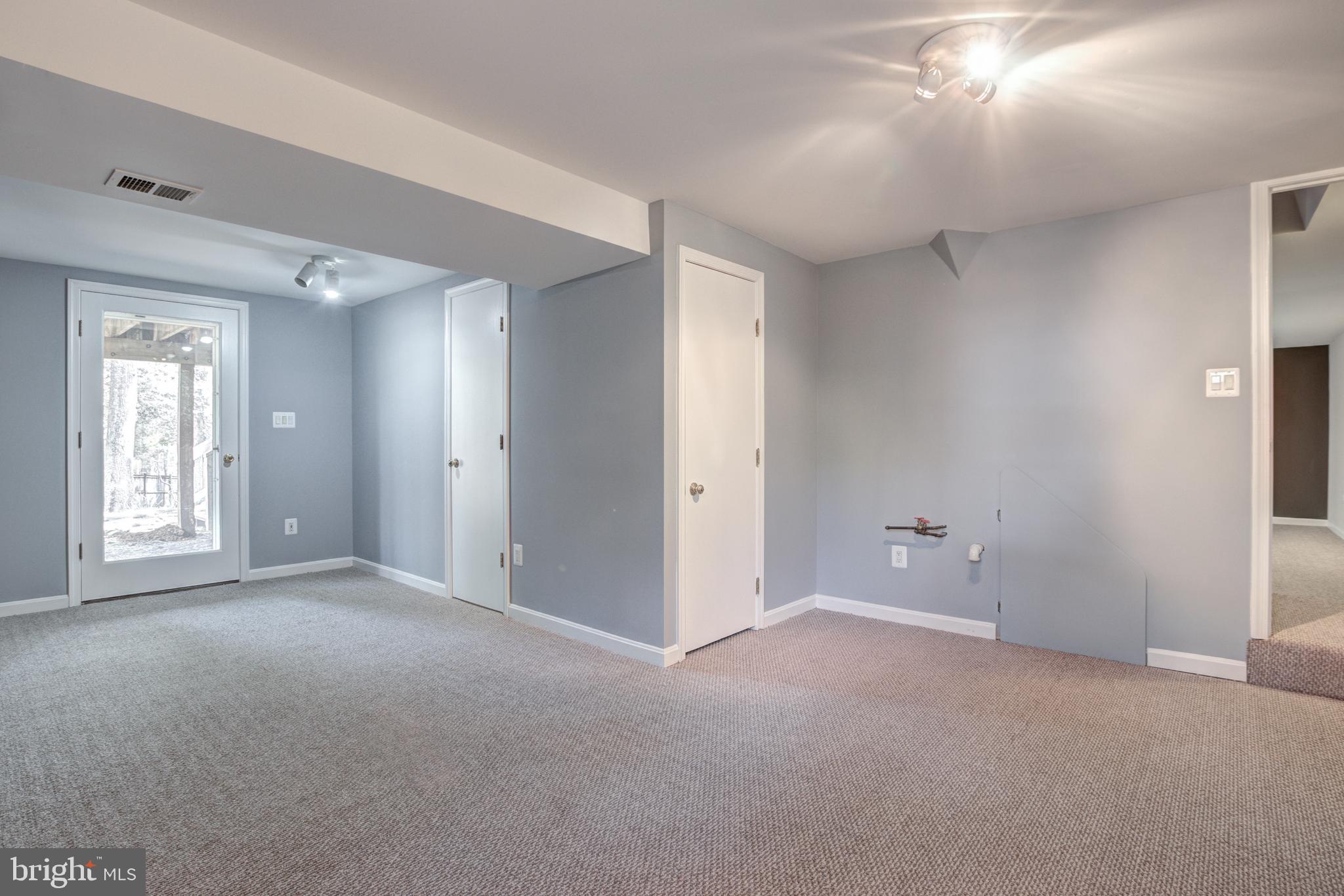 8941 Victoria Road Springfield, VA 22151 - Photo 30 of 46