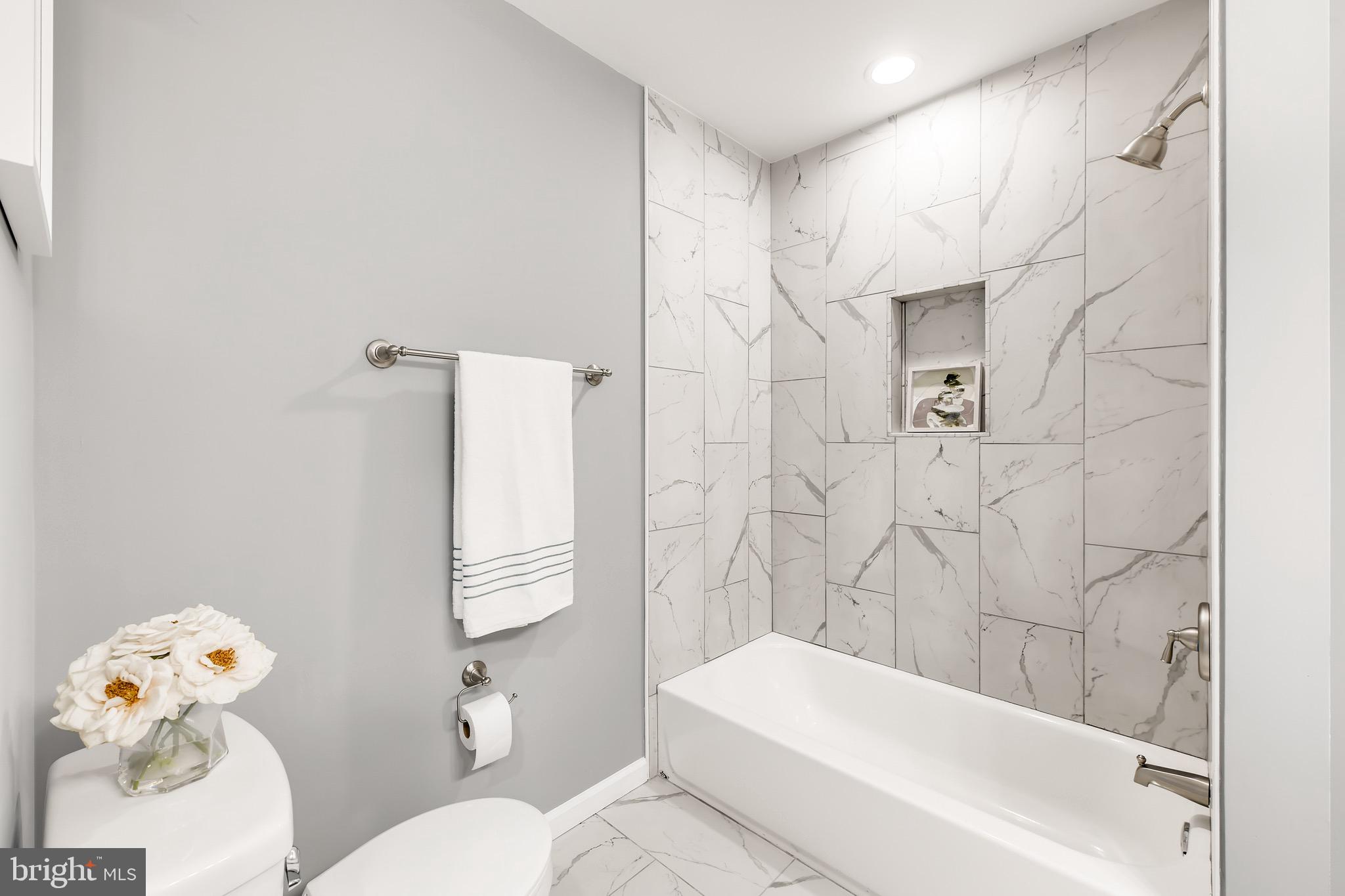 620 Rappolla Street Baltimore, MD 21224 - Photo 19 of 33 Master Bath