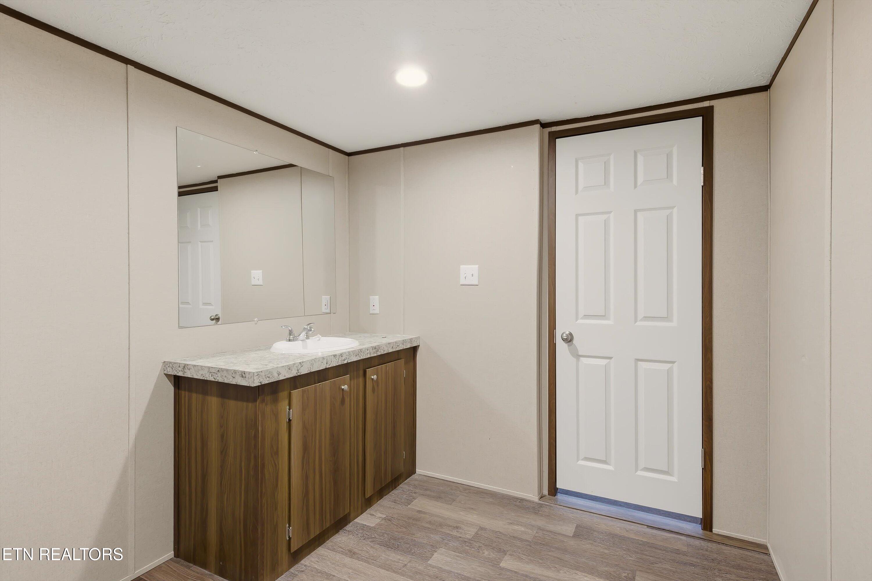 508 Short Street La Follette, TN 37766 - Photo 17 of 42 17-508 Short St-17