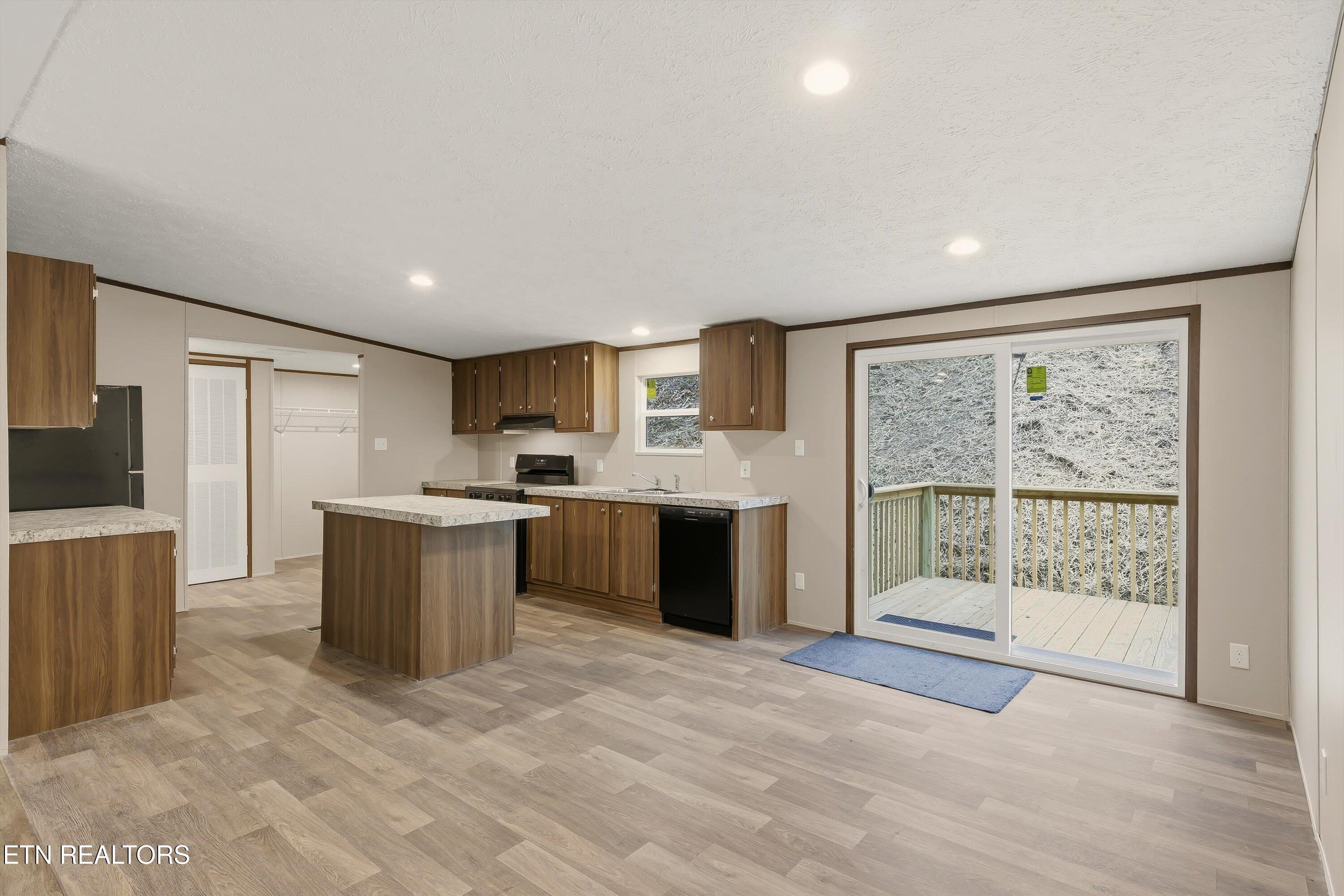 508 Short Street La Follette, TN 37766 - Photo 8 of 42 08-508 Short St-8