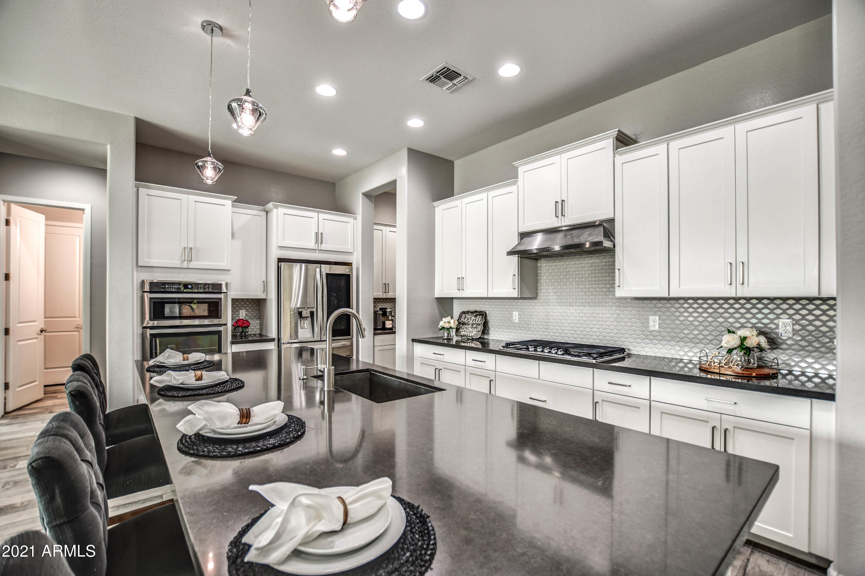 2914 East Appaloosa Road Gilbert, AZ 85296 - Photo 14 of 66 KITCHEN 2