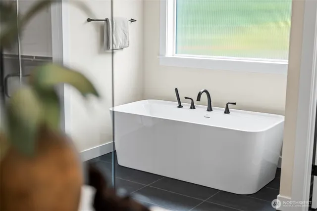 $1,149,900 | 15217 210th Avenue East, Unit 990, Bonney Lake, WA 98391