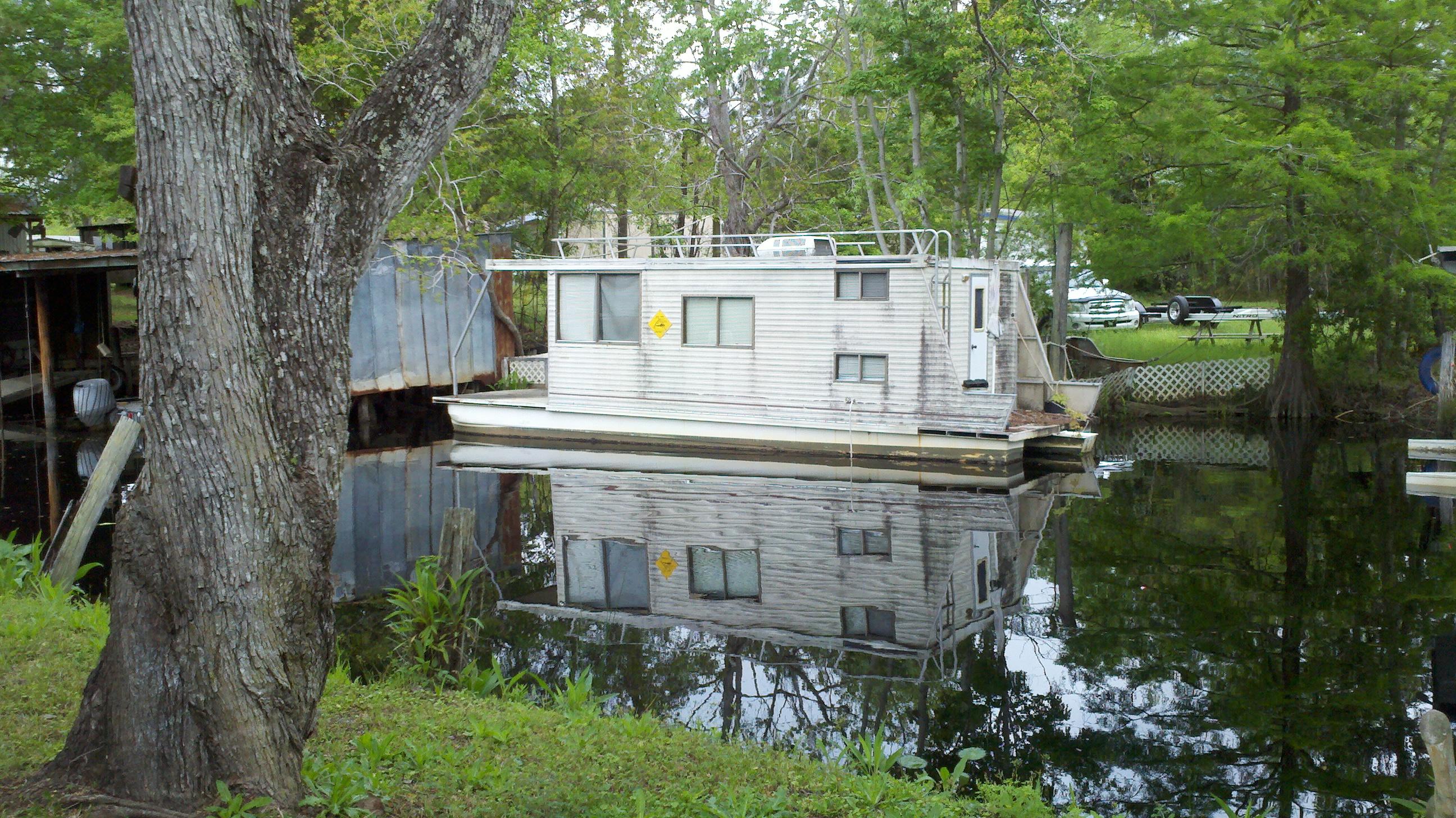 121 South Trey Road Freeport, FL 32439 - Photo 10 of 13 2015-04-04_10-14-00_82.jpg