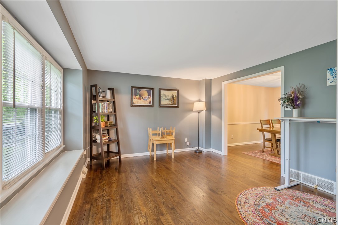 3201 Reston Drive Lysander, NY 13027 - Photo 4 of 44