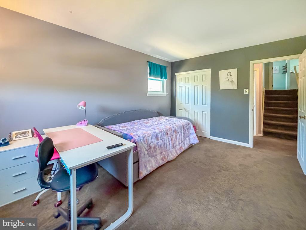 9015 Cloverly Road Philadelphia, PA 19136 - Photo 23 of 37 Spacious 2nd Bedroom w/Double Closet