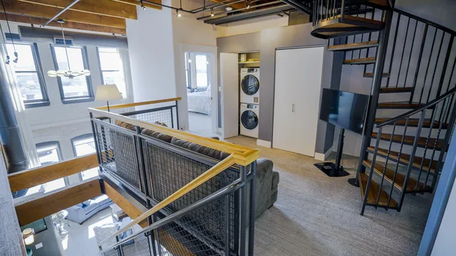 $865,000 | 600 Monroe Avenue Northwest, Unit 406, Grand Rapids, MI 49503