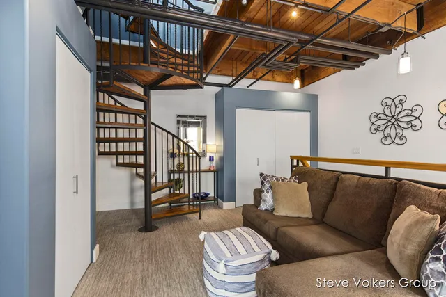 $865,000 | 600 Monroe Avenue Northwest, Unit 406, Grand Rapids, MI 49503