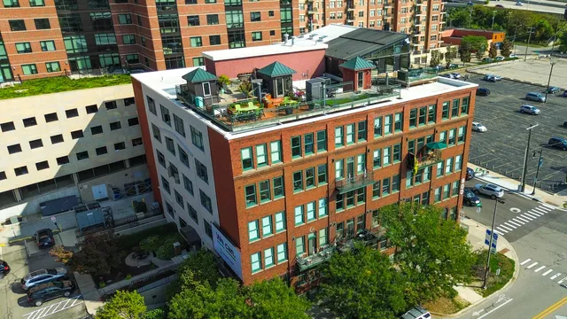 $865,000 | 600 Monroe Avenue Northwest, Unit 406, Grand Rapids, MI 49503