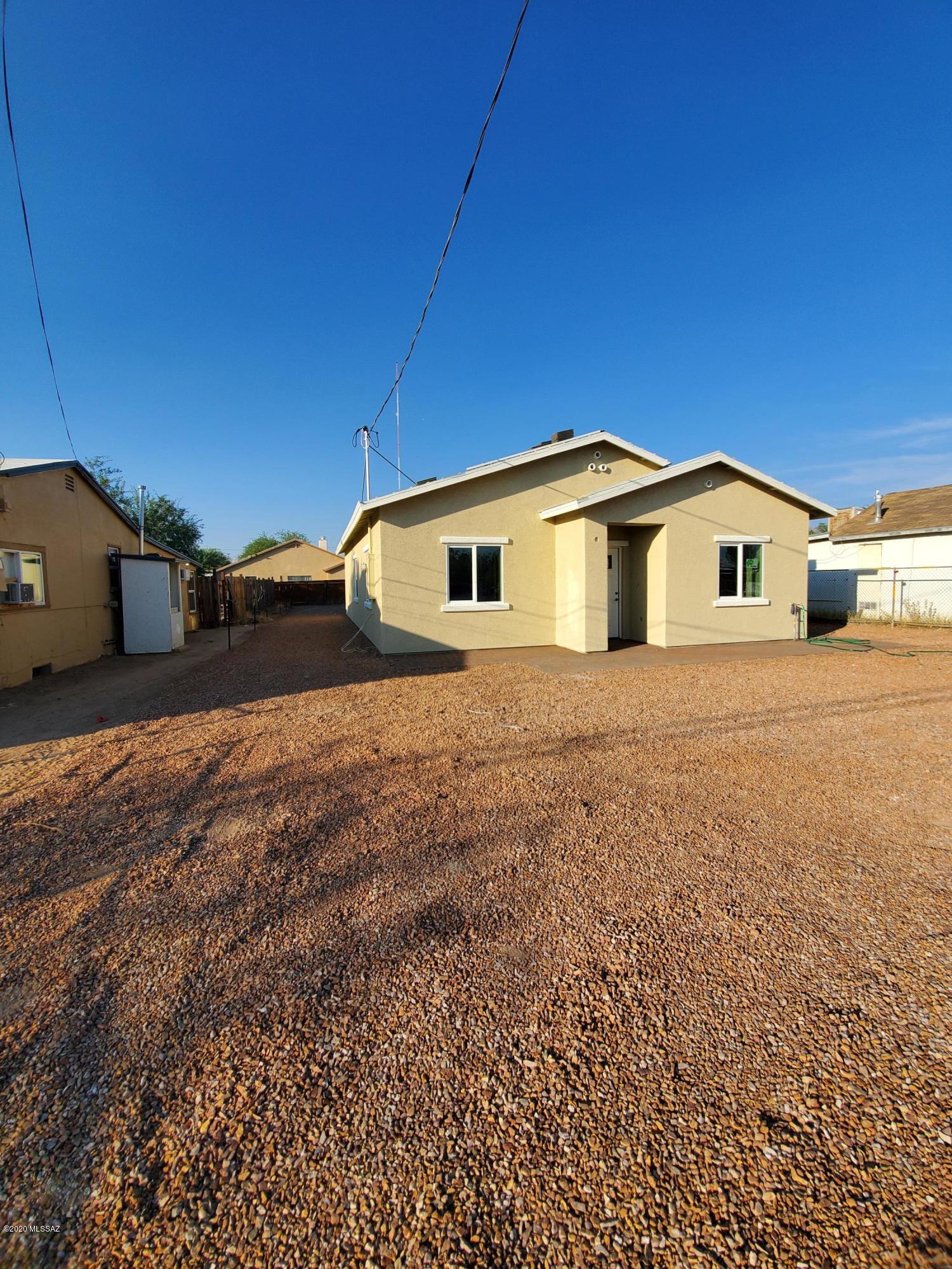 596 West Simmons Road Tucson, AZ 85705 - Photo 11 of 12