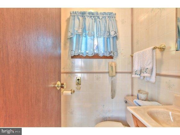1001 Rue Avenue Point Pleasant, NJ 08742 - Photo 8 of 14 Gallery Image 8