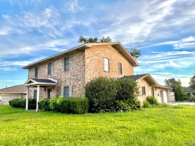 $205,000 | 109 Burkwall Drive, Houma, LA 70360