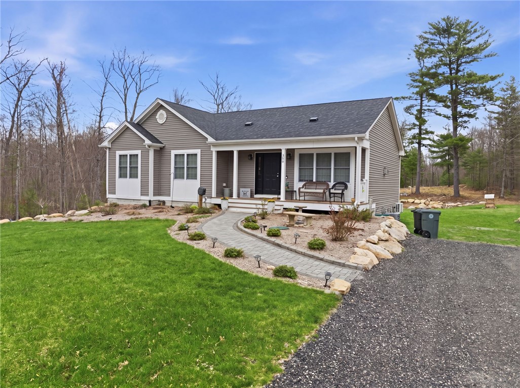 380 Ledge Road Coventry, RI 02816 - Photo 3 of 50