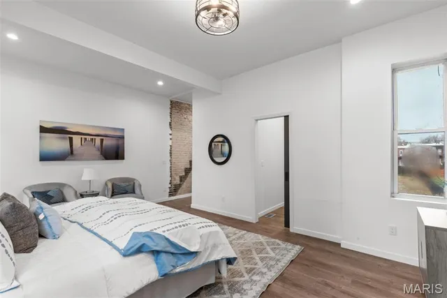 $349,000 | 3330 Wisconsin Avenue, St. Louis, MO 63118