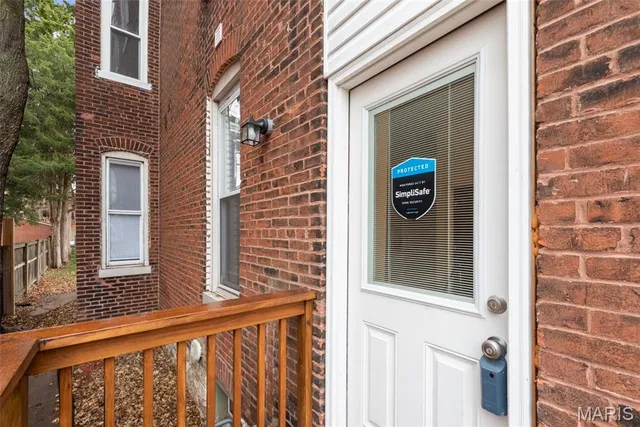 $349,000 | 3330 Wisconsin Avenue, St. Louis, MO 63118