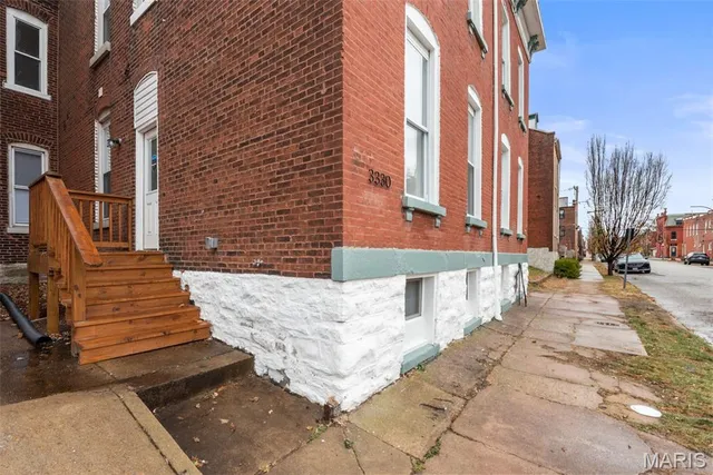 $349,000 | 3330 Wisconsin Avenue, St. Louis, MO 63118