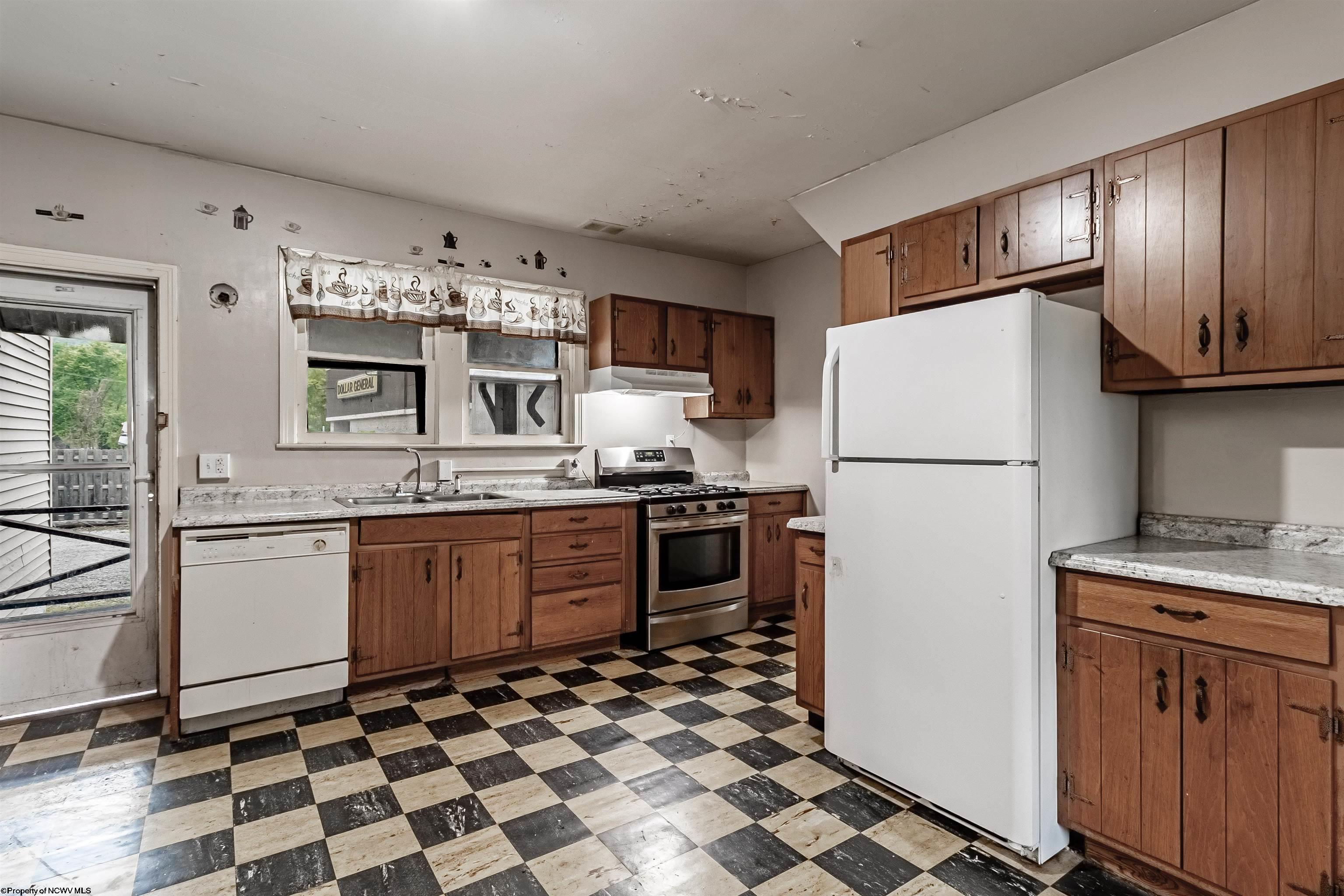 3795 Earl L Core Road Morgantown, WV 26508 - Photo 2 of 21 Gallery Image 2