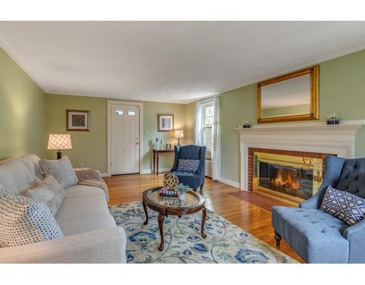 4 Country Club Road Melrose, MA 02176 - Photo 6 of 29 Gallery Image 6