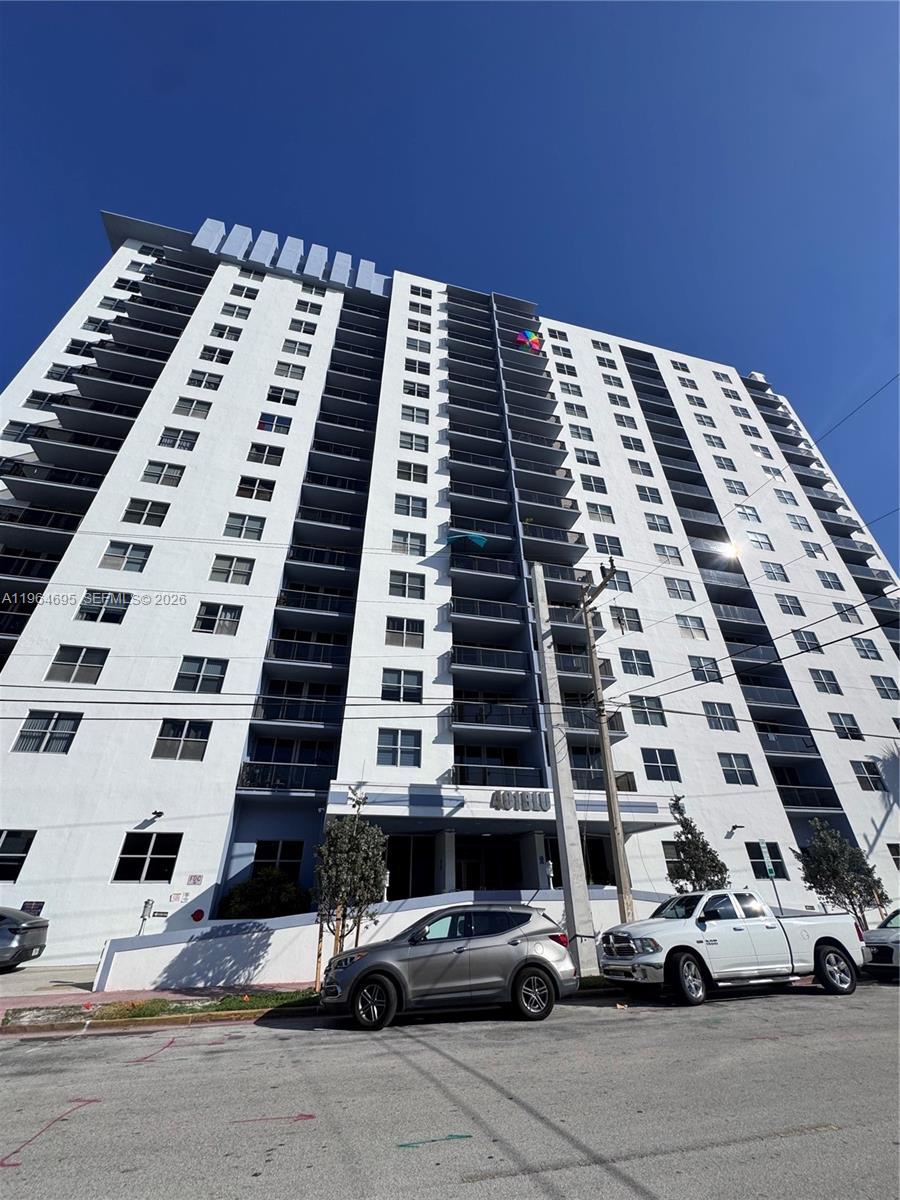401 69th Street, Unit 607 Miami Beach, FL 33141 - Photo 15 of 89 a picture of a building