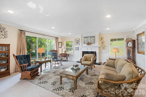 $1,299,900 | 6296 Southlake Drive, Hickory, NC 28601