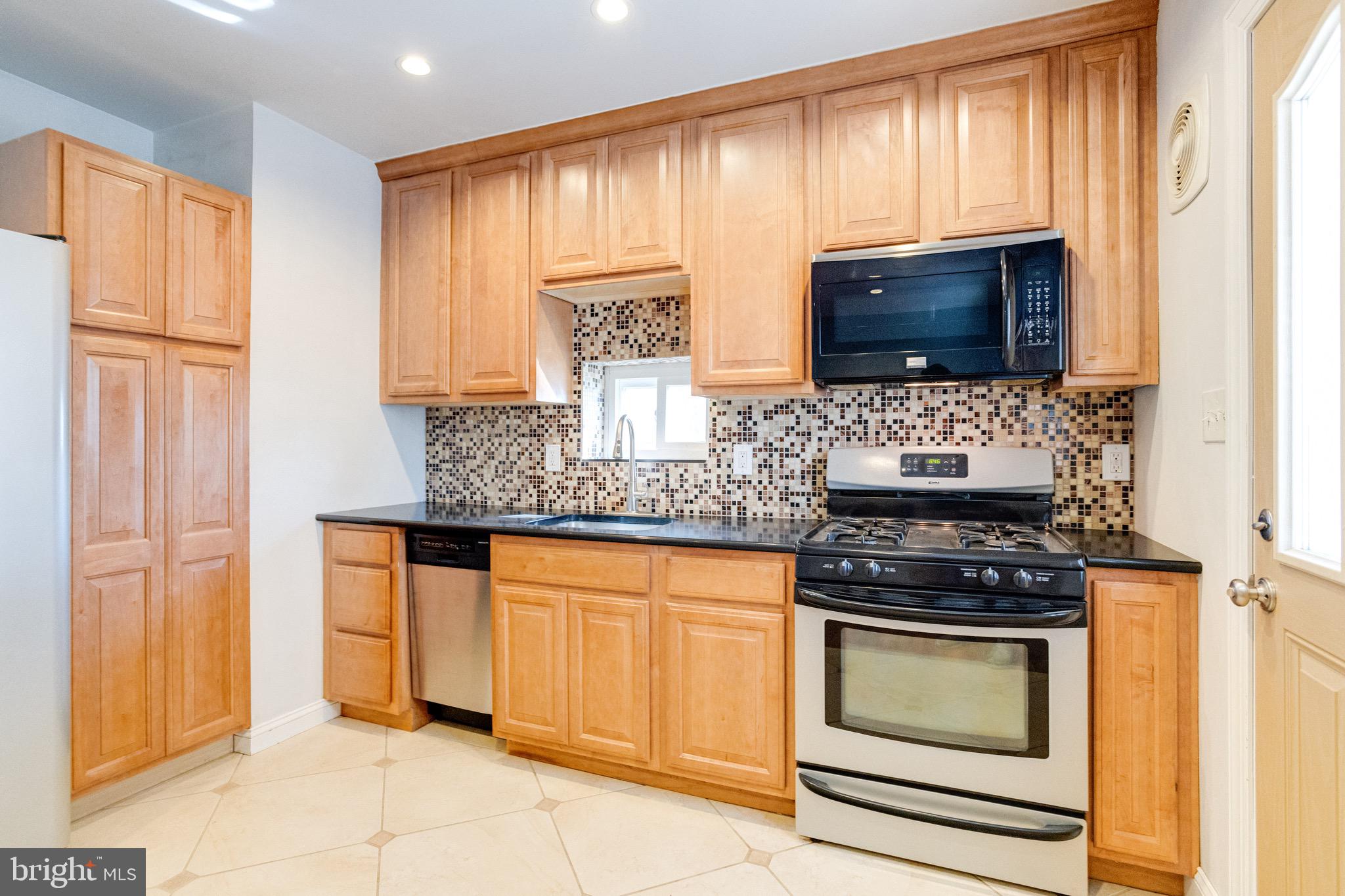 1260 Haverhill Road Baltimore, MD 21229 - Photo 20 of 63 Gallery Image 20