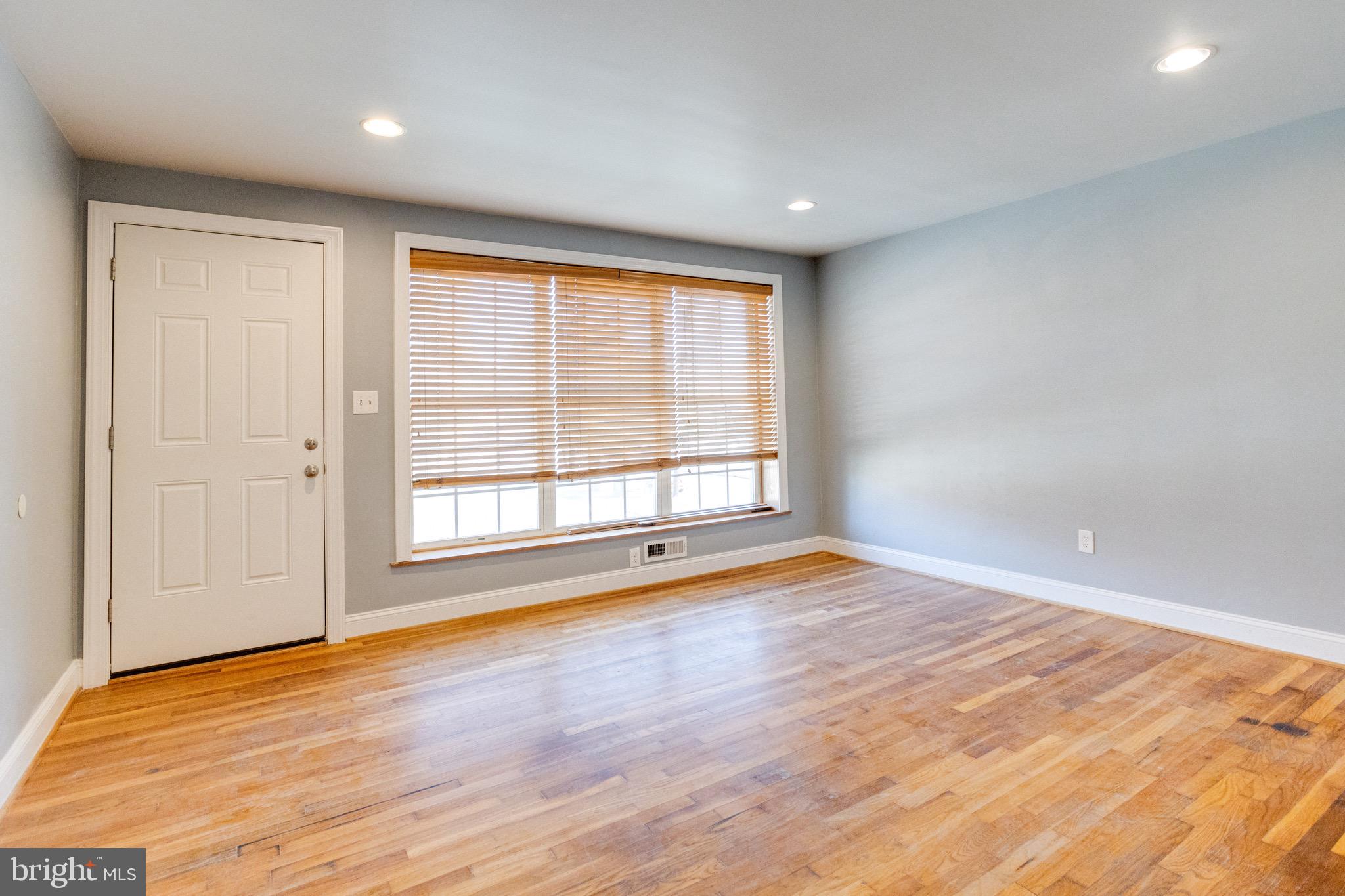 1260 Haverhill Road Baltimore, MD 21229 - Photo 8 of 63 Gallery Image 8