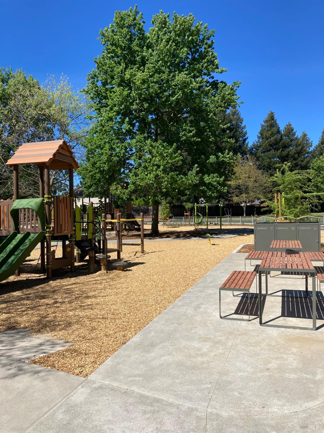 2273 White Chapel Court Santa Rosa, CA 95401 - Photo 55 of 59 Dutch Flohr Park